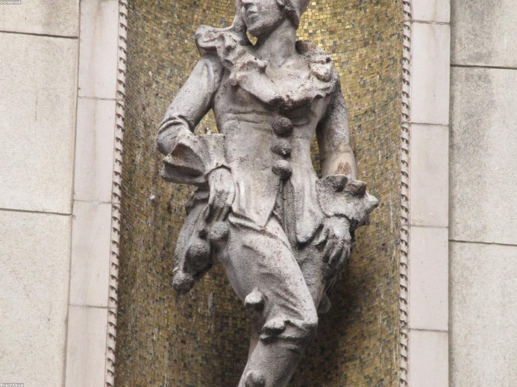 តួអង្គល្បី និង ការលេចឡើងនៃពួកគេនៅក្នុងសង្គម